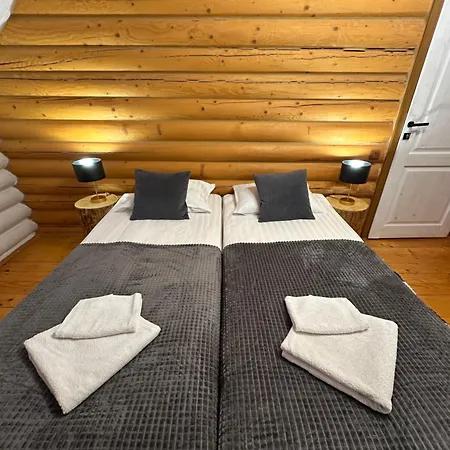 Дом отдыха Mira House